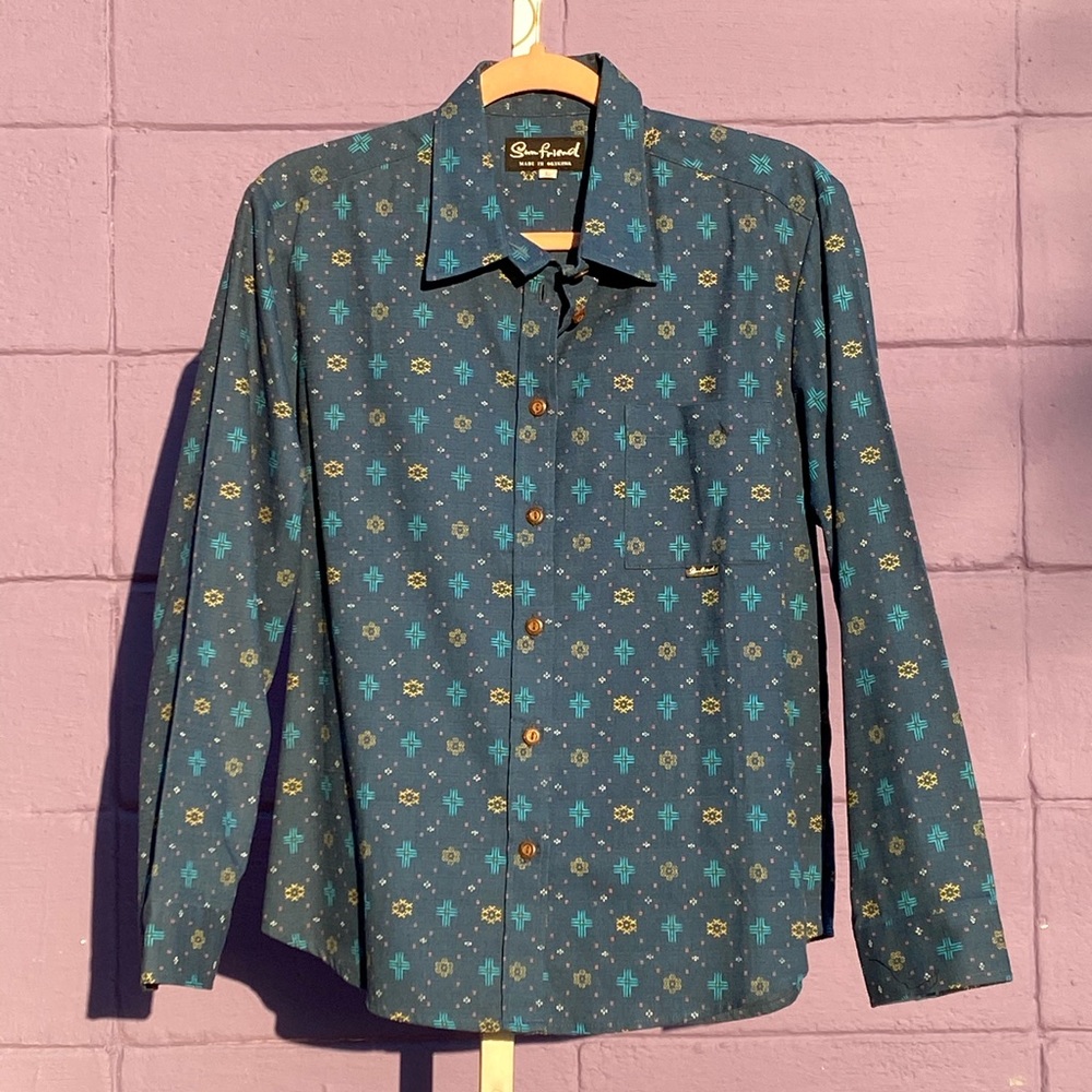 Sunfriend Button Up